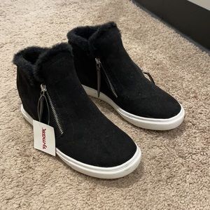 Madden Girl Fashion Sneaker